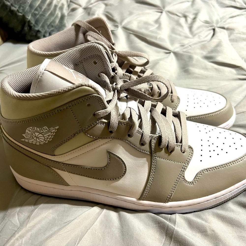 Jordan high tops, grey and white. Size 13